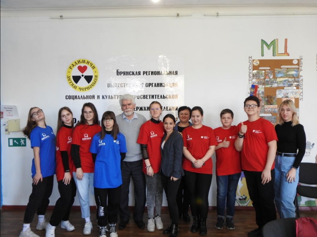 Волонтёры –медийщики из Глинищево  и добровольцы из Брянского государственного университета в «Радимичах»